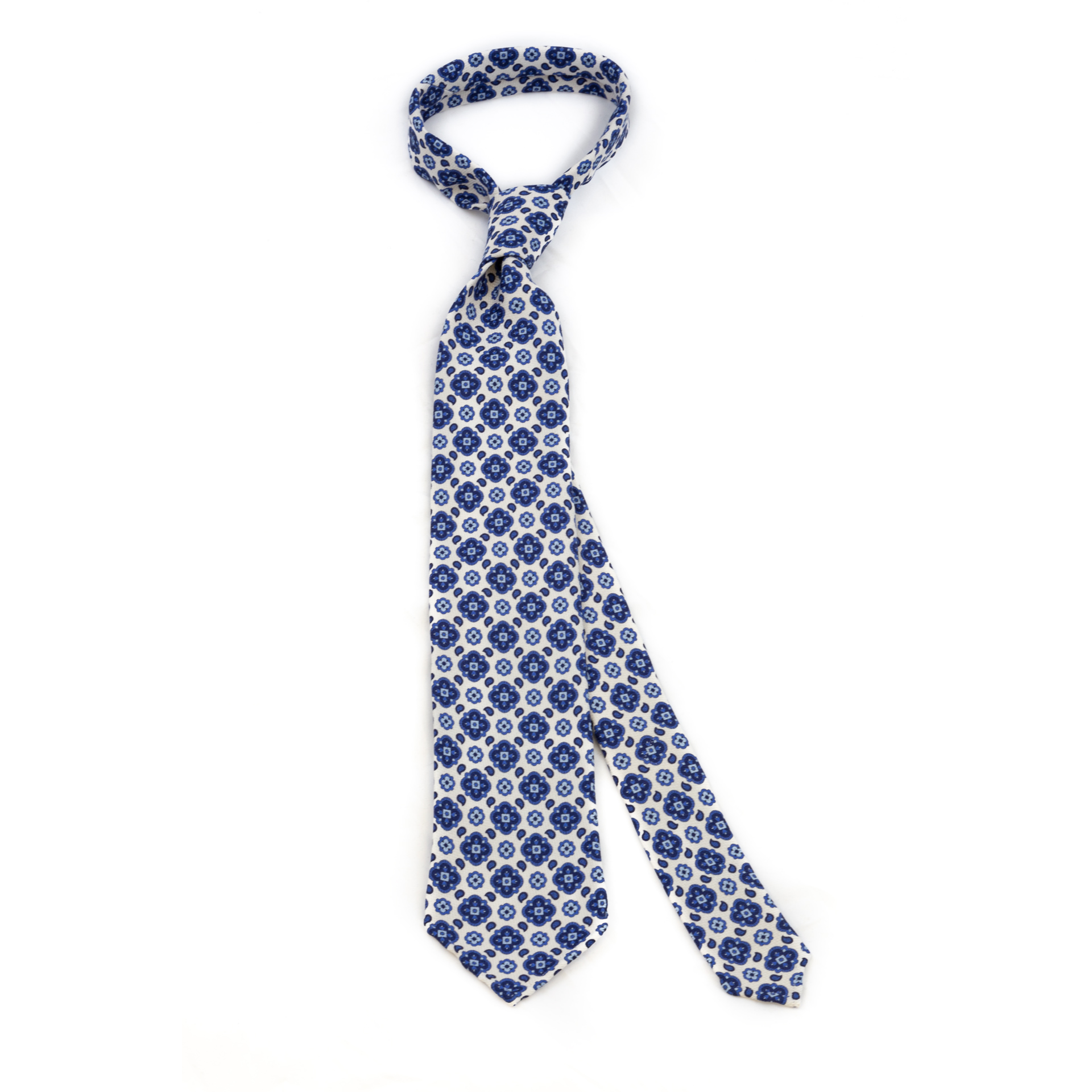 DLA White 5-fold printed soft silk tie